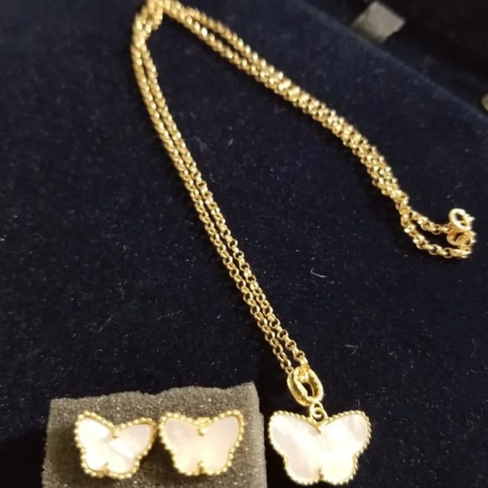 Set of earring and necklace with pendant - Picture 8 of 10